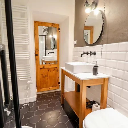 Apartment Charming In The Center - With Wi-fi, Patio